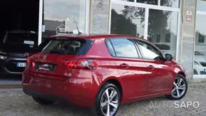 Peugeot 308 1.2 PureTech Active J17 de 2018