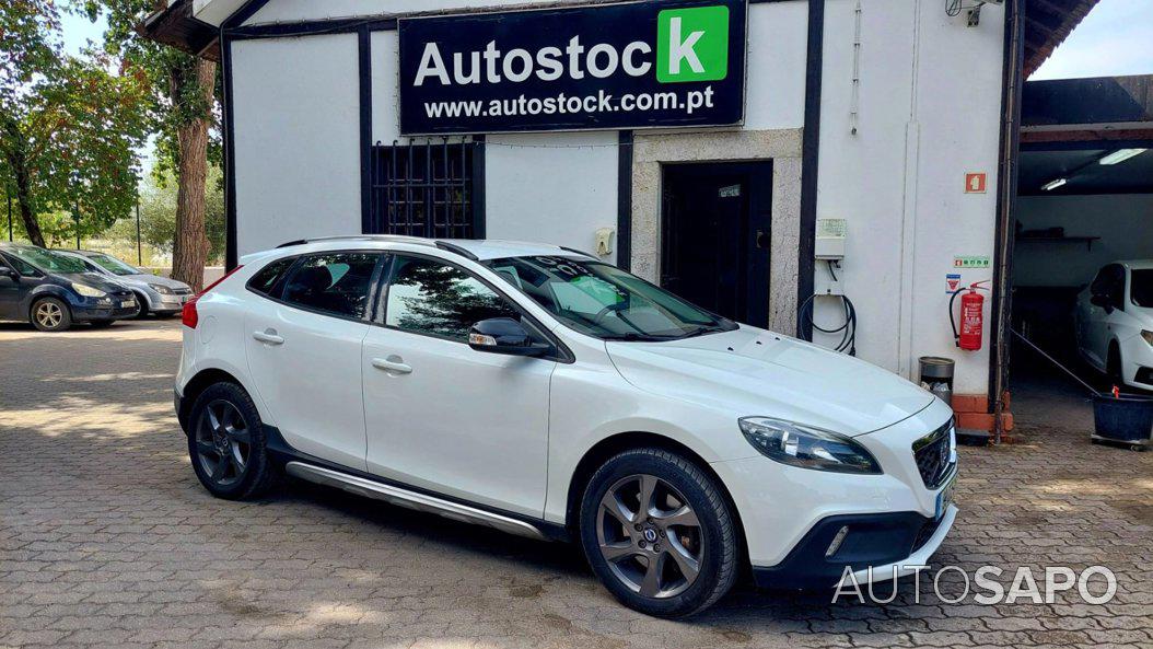 Volvo V40 Cross Country 2.0 D2 Momentum de 2016