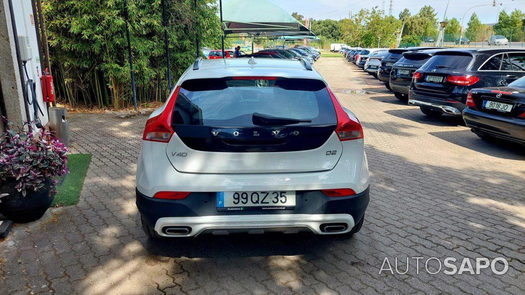 Volvo V40 Cross Country 2.0 D2 Momentum de 2016