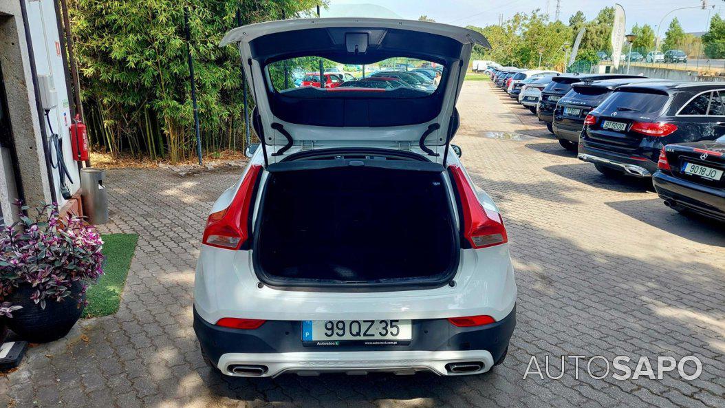 Volvo V40 Cross Country 2.0 D2 Momentum de 2016