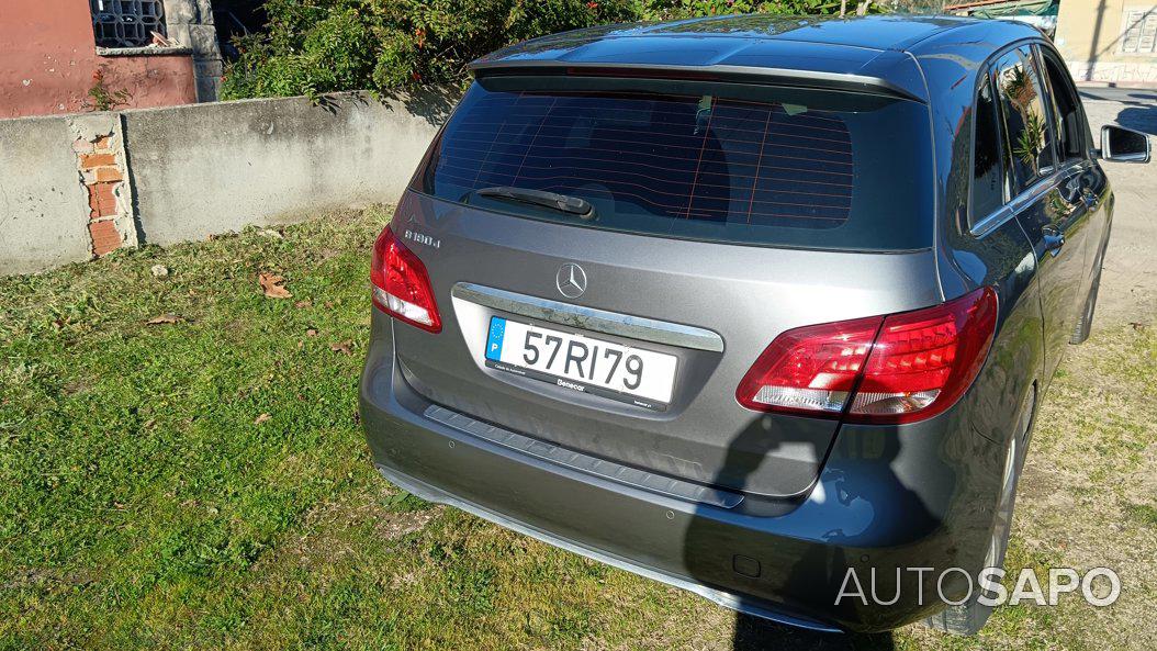 Mercedes-Benz Classe B 180 d AMG Line de 2016