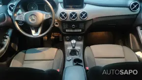 Mercedes-Benz Classe B 180 d AMG Line de 2016