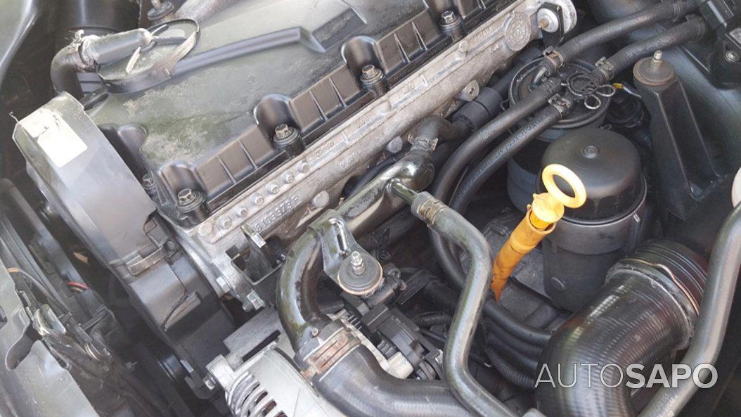 Volkswagen Passat 1.9 TDi Highline de 2002