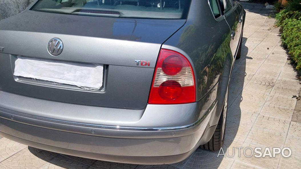 Volkswagen Passat 1.9 TDi Highline de 2002