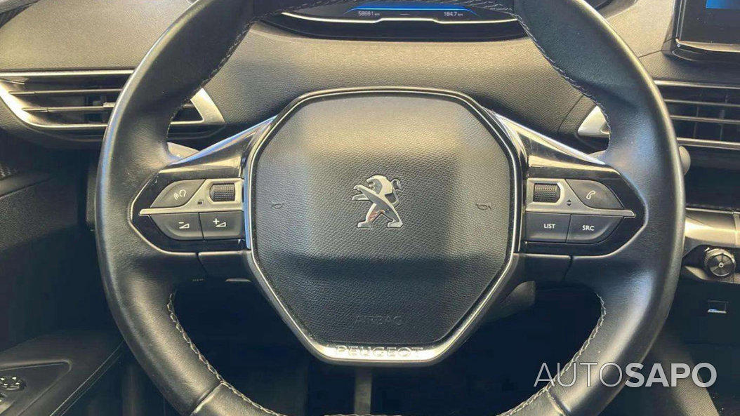 Peugeot 3008 1.2 PureTech Allure EAT8 de 2021