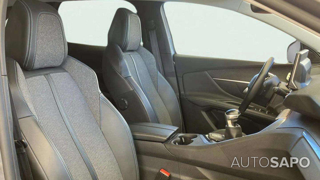 Peugeot 3008 1.2 PureTech Allure EAT8 de 2021