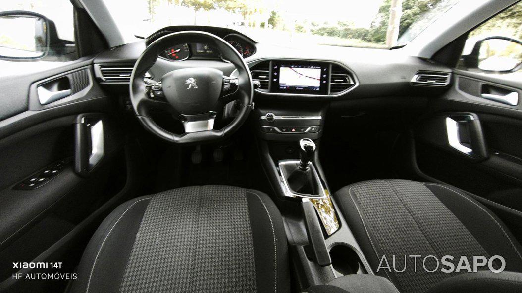 Peugeot 308 1.5 BlueHDi Style de 2021