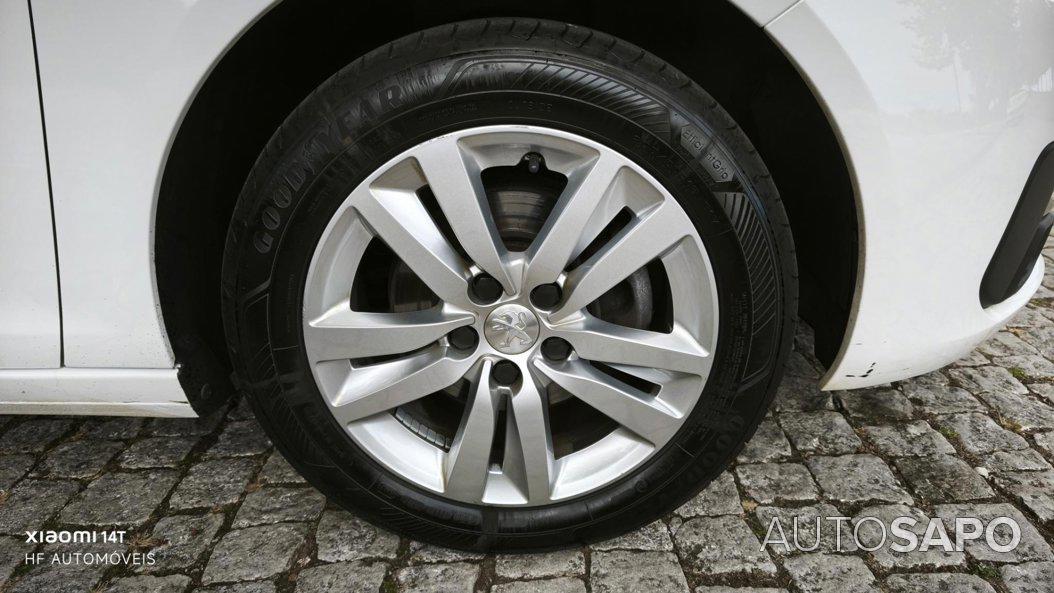 Peugeot 308 1.5 BlueHDi Style de 2021