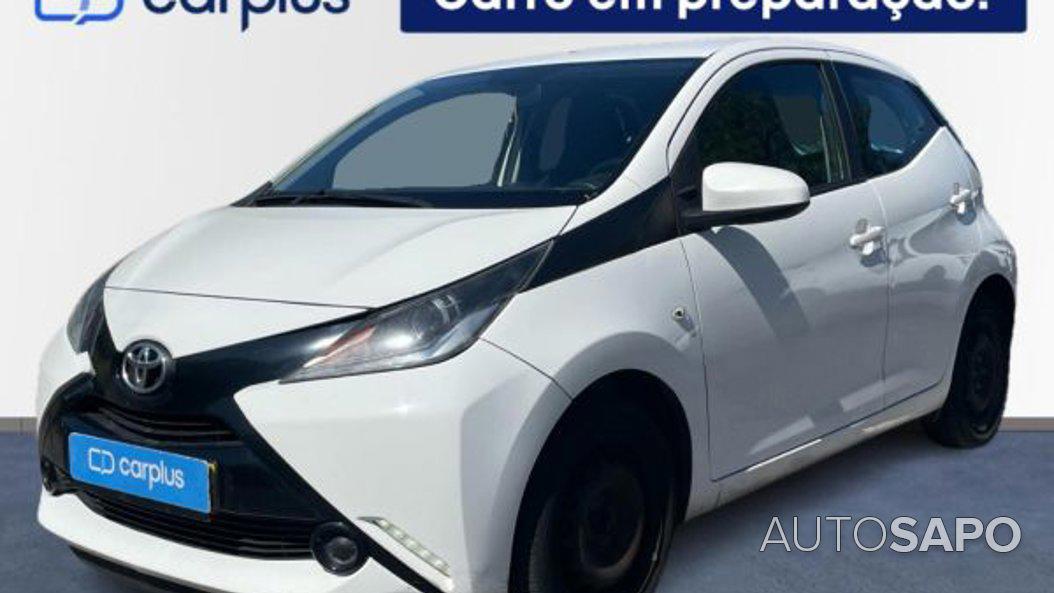 Toyota Aygo 1.0 X-Play Plus de 2017