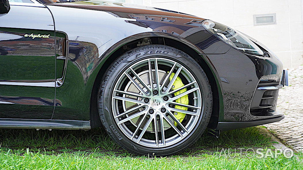 Porsche Panamera 4 E-Hybrid de 2020