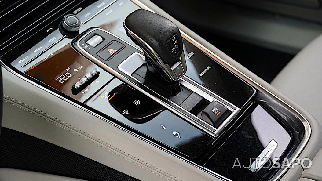 Porsche Panamera 4 E-Hybrid de 2020