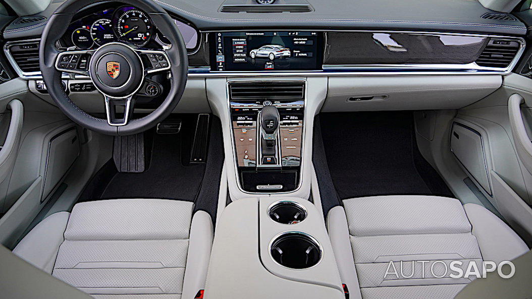 Porsche Panamera 4 E-Hybrid de 2020