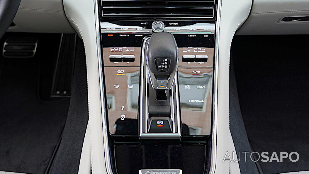Porsche Panamera 4 E-Hybrid de 2020