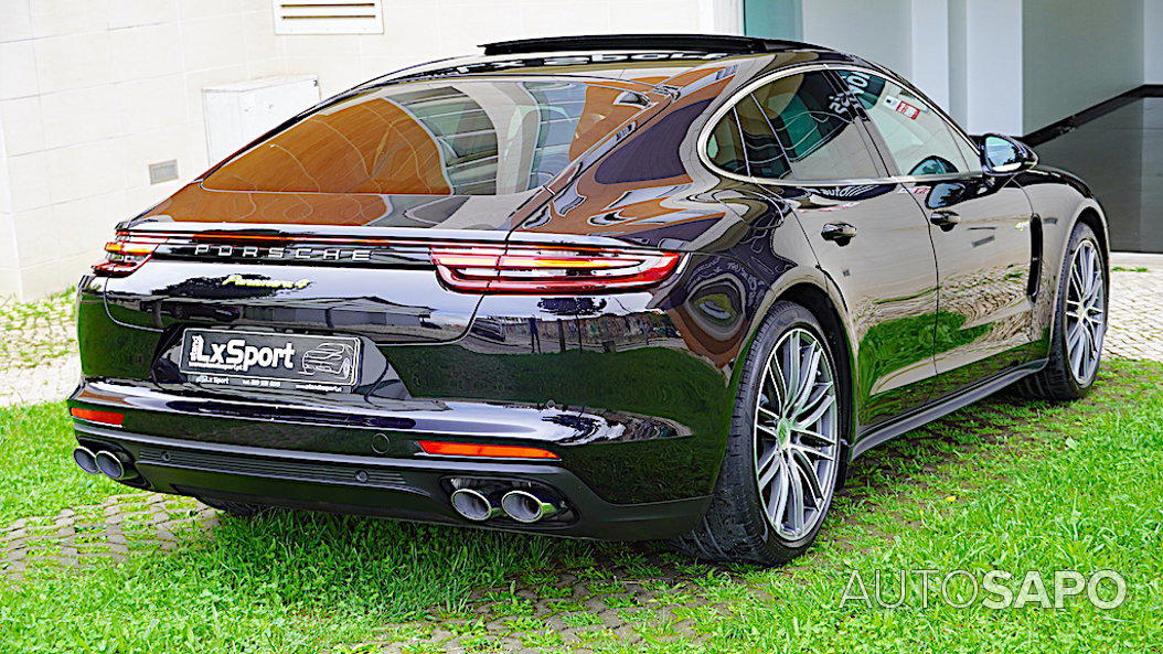 Porsche Panamera 4 E-Hybrid de 2020