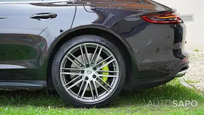 Porsche Panamera 4 E-Hybrid de 2020