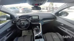 Peugeot 3008 1.2 PureTech Allure de 2019
