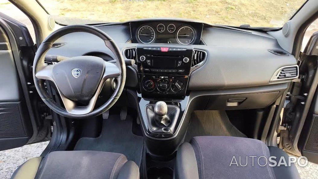 Lancia Ypsilon 1.3 M-jet S&S Gold de 2013