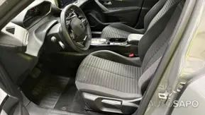Peugeot e-2008 de 2024