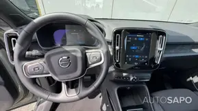 Volvo EX40 de 2024