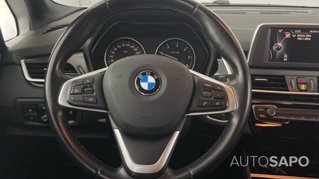BMW Série 2 Active Tourer 216 d Auto de 2017