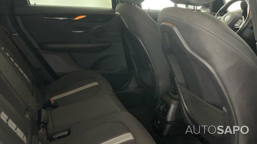 BMW Série 2 Active Tourer 216 d Auto de 2017