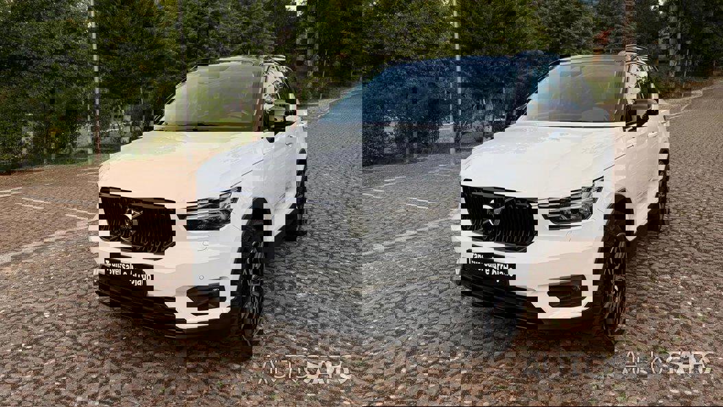 Volvo XC40 1.5 T2 Momentum Core Geartronic de 2021