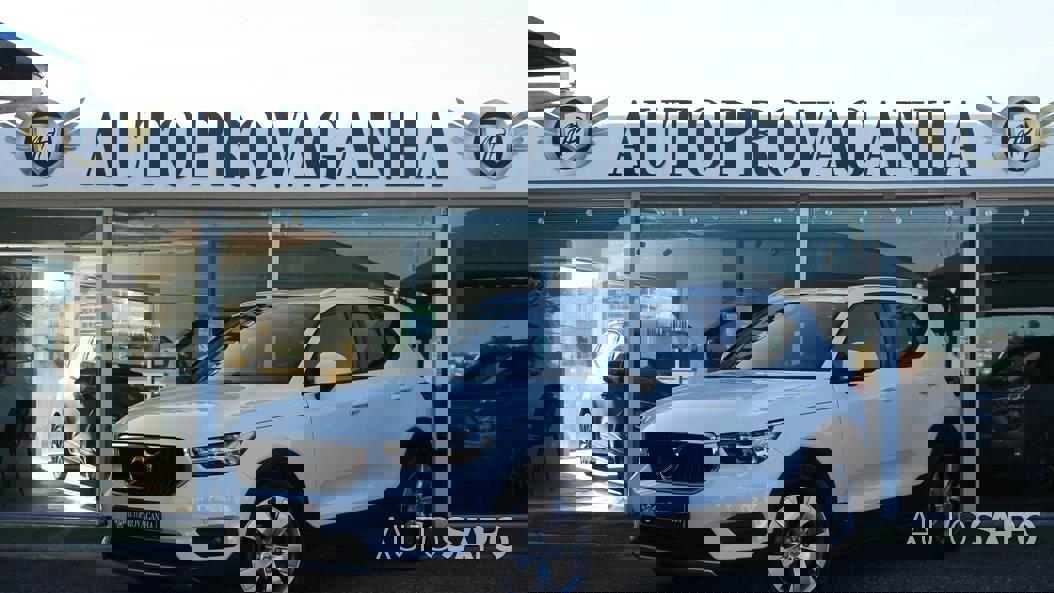 Volvo XC40 1.5 T2 Momentum Core de 2021