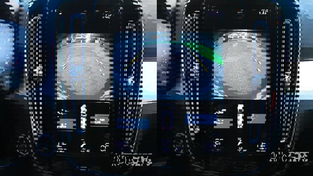 Volvo XC40 1.5 T2 Momentum Core de 2021