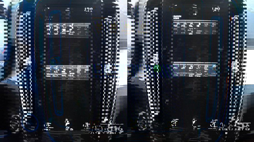 Volvo XC40 1.5 T2 Momentum Core de 2021