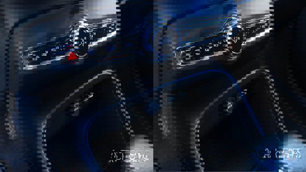 Volvo XC40 1.5 T2 Momentum Core de 2021