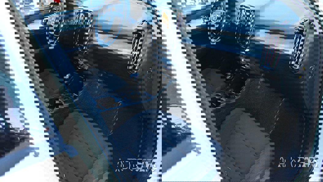 Volvo XC40 1.5 T2 Momentum Core de 2021