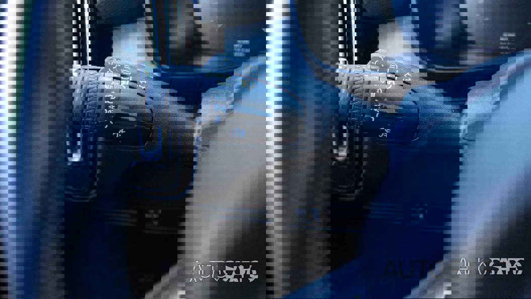 Volvo XC40 1.5 T2 Momentum Core de 2021