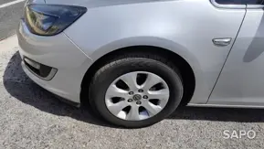Opel Astra de 2016