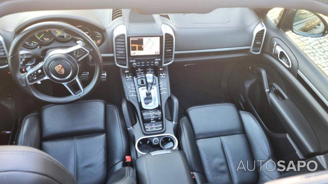 Porsche Cayenne Cayenne S Hybrid Platinum Edition de 2017