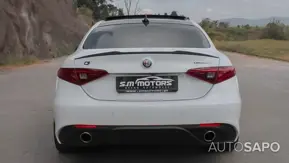 Alfa Romeo Giulia 2.2 D Veloce Q4 AT8 de 2019