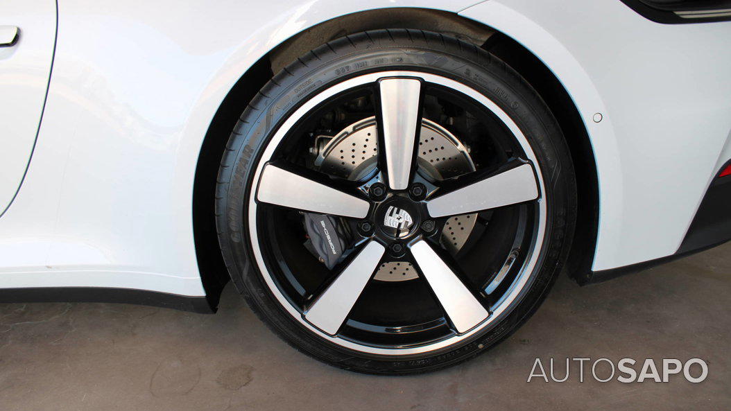 Porsche 911 Carrera de 2025