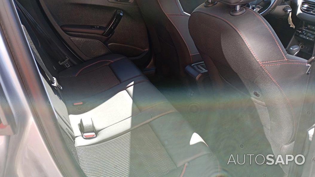 Peugeot 2008 1.2 PureTech GT Line EAT6 de 2017