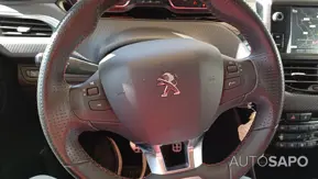 Peugeot 2008 1.2 PureTech GT Line EAT6 de 2017