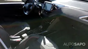 Peugeot 2008 1.2 PureTech GT Line EAT6 de 2017