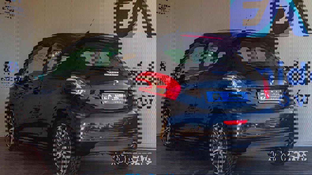 Peugeot 208 de 2012