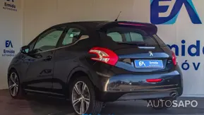 Peugeot 208 de 2012