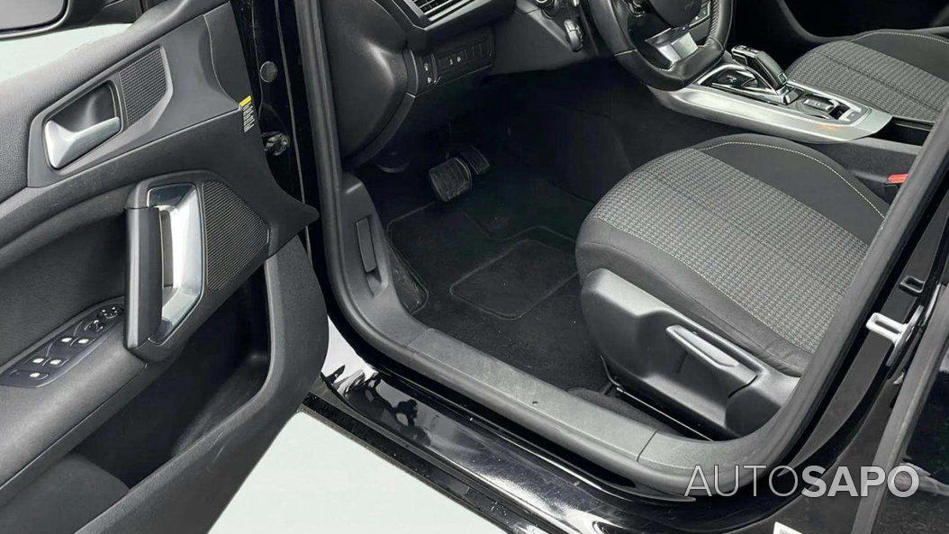 Peugeot 308 1.2 PureTech Allure de 2018