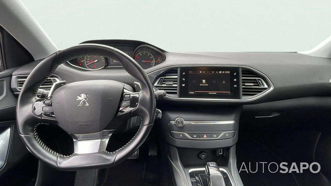 Peugeot 308 1.2 PureTech Allure de 2018