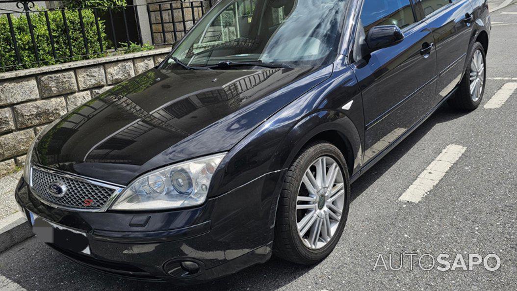 Ford Mondeo 2.0 Ghia de 2001