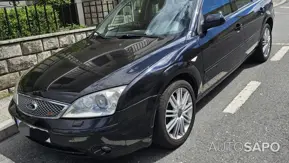 Ford Mondeo 2.0 Ghia de 2001