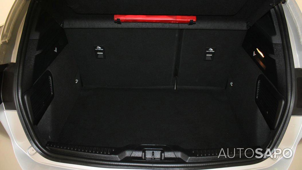 Ford Focus 1.0 EcoBoost MHEV ST-Line de 2022