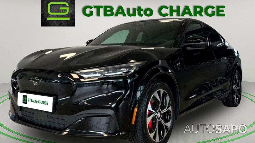 Ford Mustang Mach-E de 2022