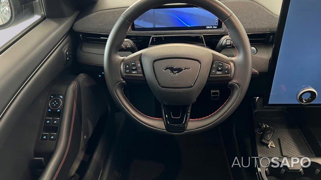 Ford Mustang Mach-E de 2022