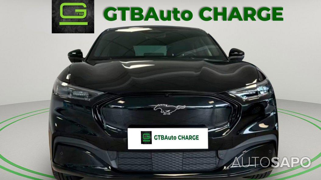 Ford Mustang Mach-E de 2022