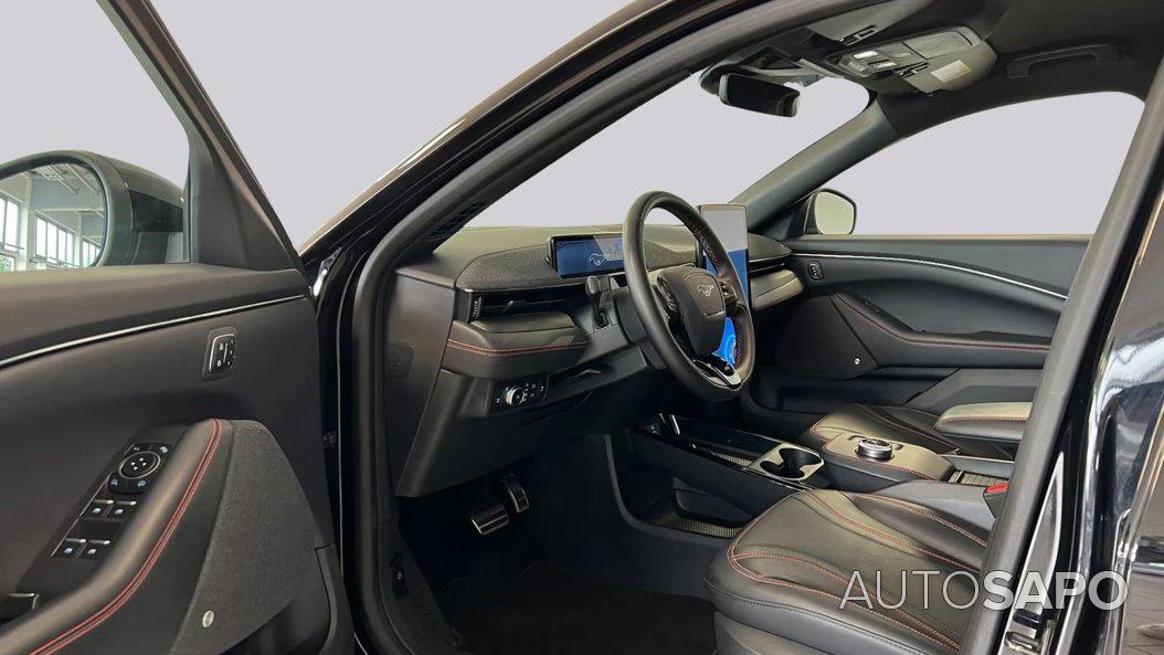 Ford Mustang Mach-E de 2022